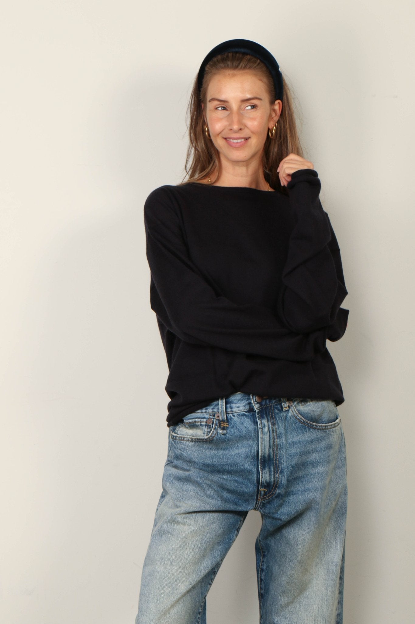 Shop Extreme Cashmere - Trui - 347 Aries - Navy - BYLOTTE