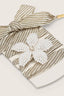 Golden Goose - Veters - Skin Embellishment Gold And White Striped Laces With Beaded Flower - White / Beige