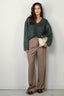 RÓHE - Broek - Relaxed single pleated trousers - Khaki - BYLOTTE